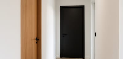 Wainscoting in a new light: a hot trend